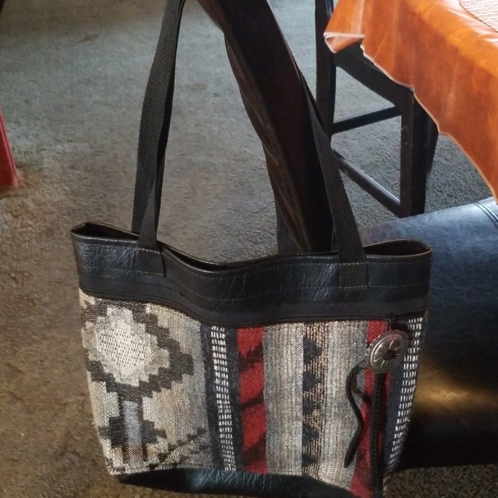 Handbag